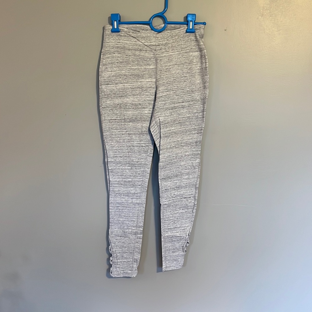 GapBody Gray and White Heather Yoga Pants, Size Medium